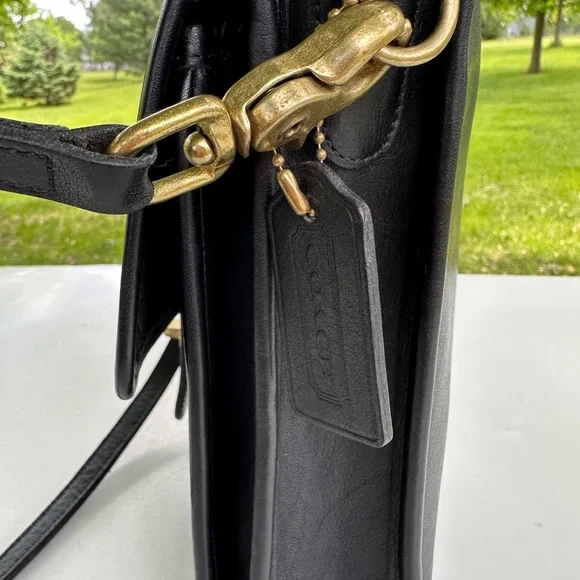Vintage Coach 5130 Black Leather Station Satchel Crossbody Bag Brass Hardware - Picture 7 of 16